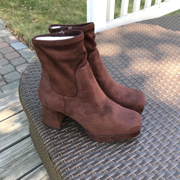 New Chocolate Brown Block Heel Platform Ankle Boots, Size 10, Women's - Picture 3 of 8